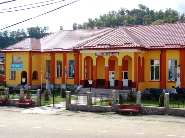 Primaria si Caminul Cultural din Corbi -foto mare-