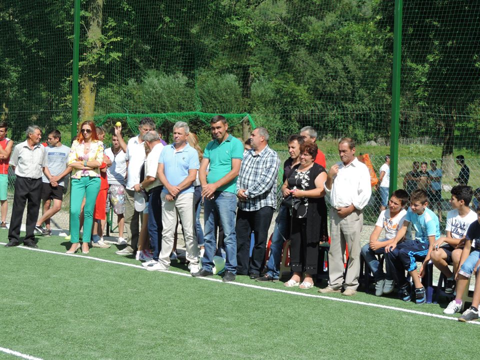 10612879_727769480593458_188599739045942382_n